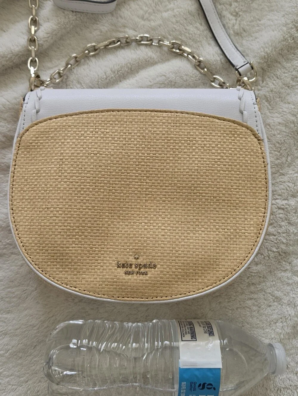 KATE SPADE White and Natural Crossbody Shoulder Bag with Heart Clasp